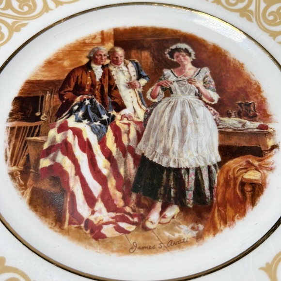 Vintage Avon 1973 Betsy Ross, Patriot Flag maker, Collector Plate Made England - Picture 2 of 7